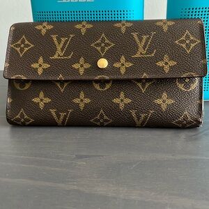 AUTHENTIC LV MONOGRAM INTERNATIONAL WALLET TH1919